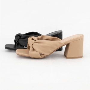 Natural color Elda knitted heel